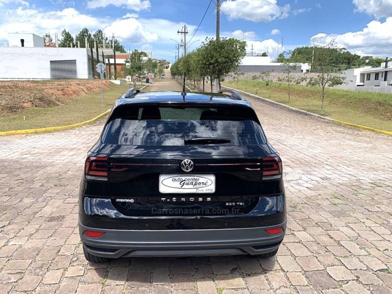 VOLKSWAGEN - T-CROSS - 2021/2021 - Preta - R$ 94.800,00