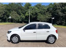 VOLKSWAGEN - GOL - 2021/2022 - Branca - R$ 52.800,00
