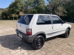 FIAT - UNO - 2010/2011 - Branca - R$ 30.800,00