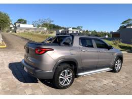 FIAT - TORO - 2018/2019 - Cinza - R$ 106.800,00
