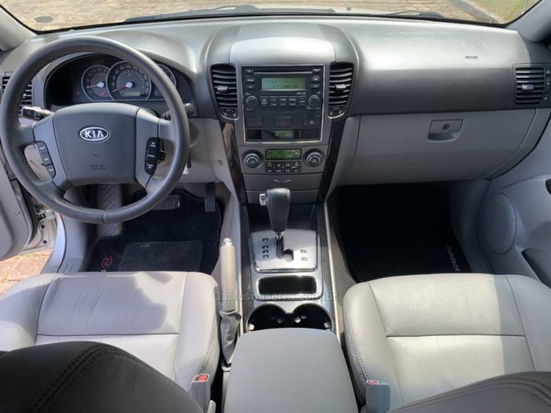 KIA MOTORS - SORENTO - 2008/2009 - Prata - R$ 52.800,00