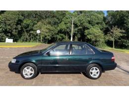 TOYOTA - COROLLA - 2000/2000 - Verde - R$ 29.800,00