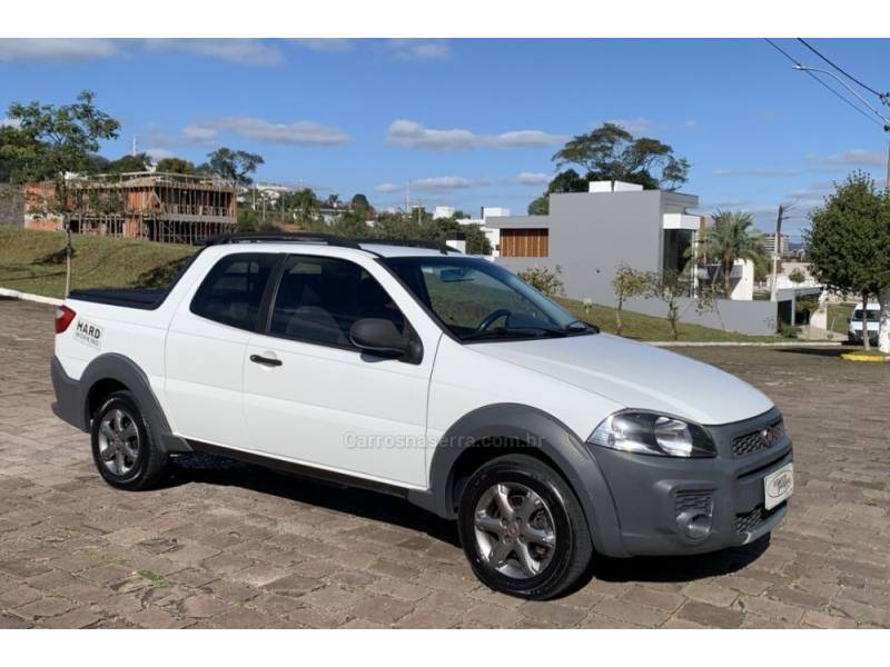 FIAT - STRADA - 2014/2015 - Branca - R$ 64.800,00