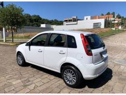 FORD - FIESTA - 2011/2012 - Branca - R$ 28.800,00