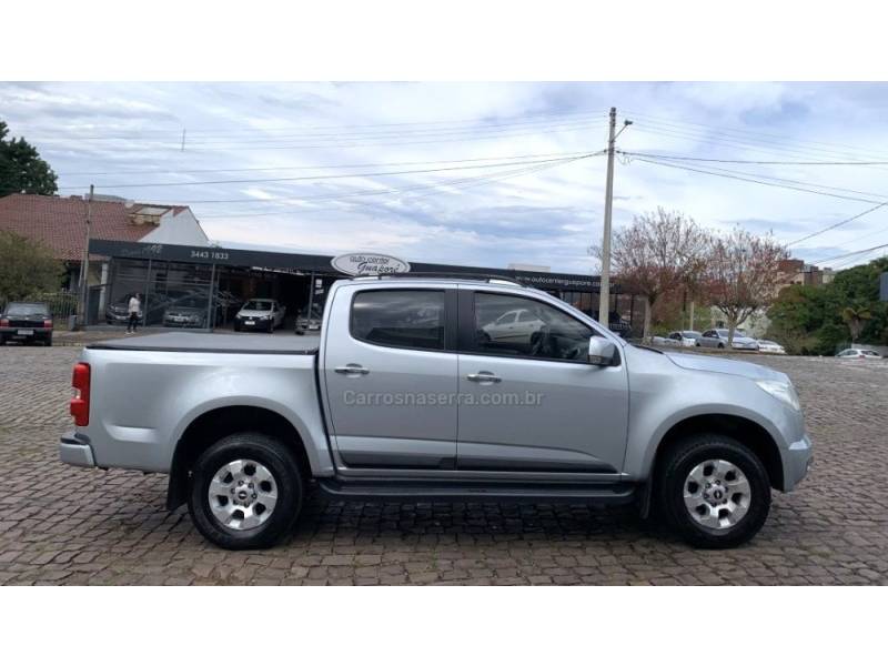 CHEVROLET - S10 - 2012/2013 - Prata - R$ 96.800,00
