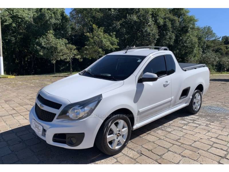 CHEVROLET - MONTANA - 2012/2013 - Branca - R$ 48.800,00