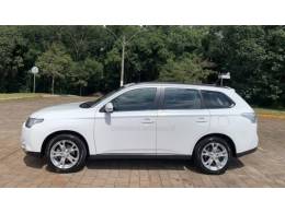 MITSUBISHI - OUTLANDER - 2014/2015 - Branca - R$ 75.800,00