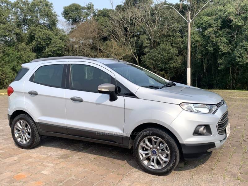 FORD - ECOSPORT - 2013/2014 - Prata - R$ 56.800,00