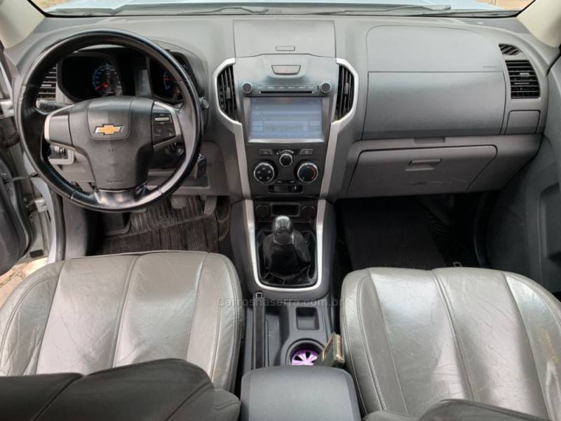 CHEVROLET - S10 - 2012/2013 - Prata - R$ 96.800,00