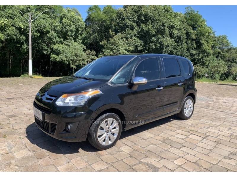 CITROËN - C3 PICASSO - 2013/2014 - Preta - R$ 41.800,00