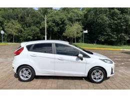 FORD - FIESTA - 2018/2018 - Branca - R$ 59.800,00