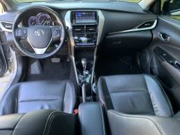 TOYOTA - YARIS - 2019/2020 - Prata - R$ 92.800,00