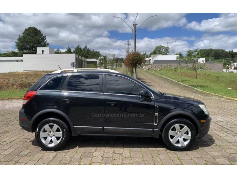 CHEVROLET - CAPTIVA - 2012/2012 - Preta - R$ 46.800,00