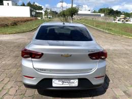 CHEVROLET - ONIX - 2022/2023 - Prata - R$ 89.800,00