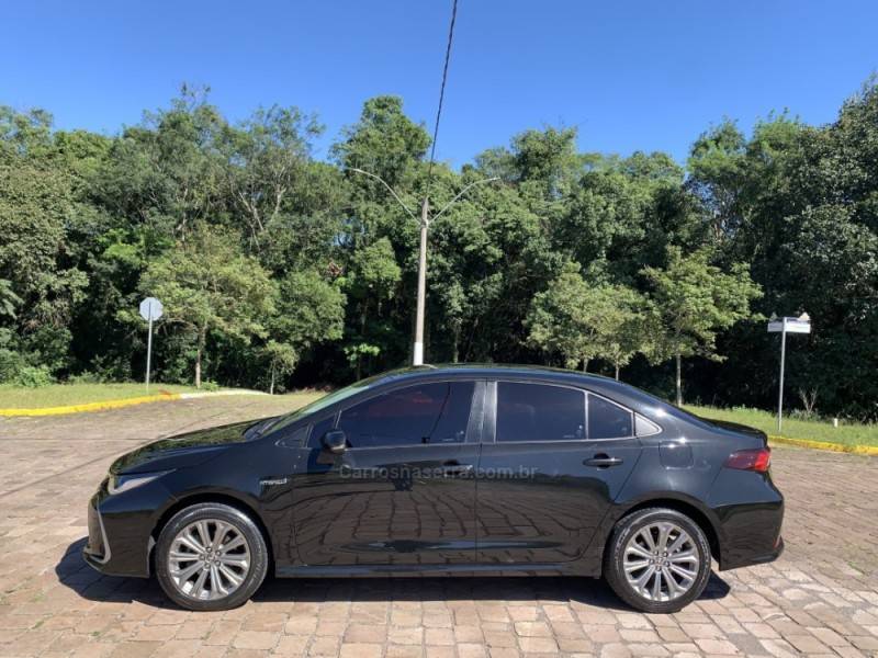 TOYOTA - COROLLA - 2019/2020 - Preta - R$ 128.800,00