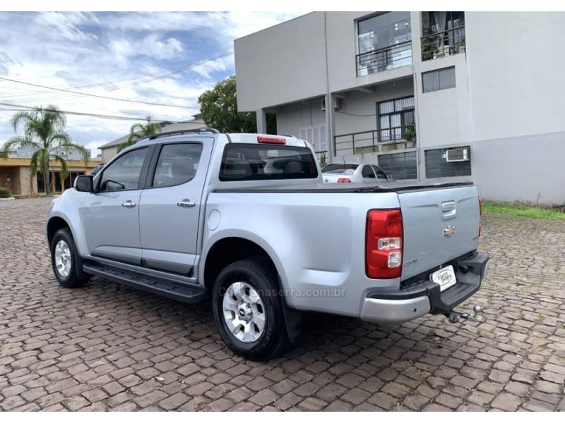 CHEVROLET - S10 - 2012/2013 - Prata - R$ 96.800,00