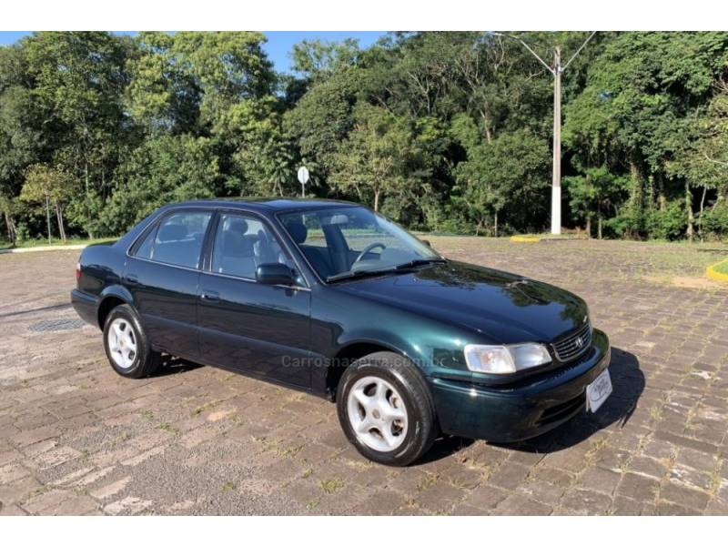 TOYOTA - COROLLA - 2000/2000 - Verde - R$ 29.800,00