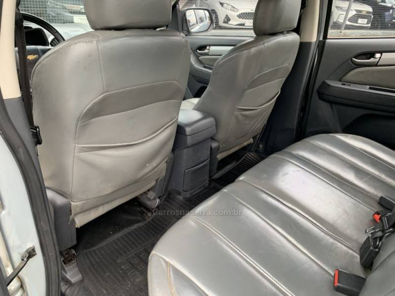 CHEVROLET - S10 - 2012/2013 - Prata - R$ 96.800,00