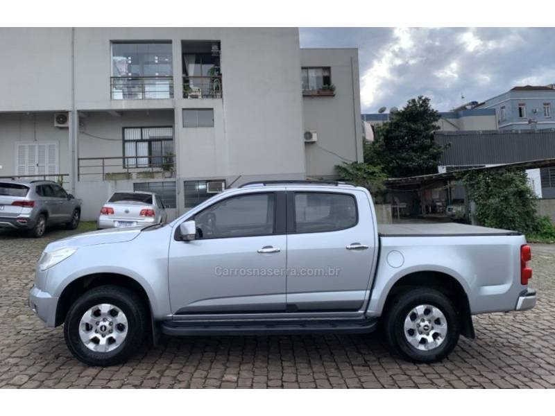 CHEVROLET - S10 - 2012/2013 - Prata - R$ 96.800,00