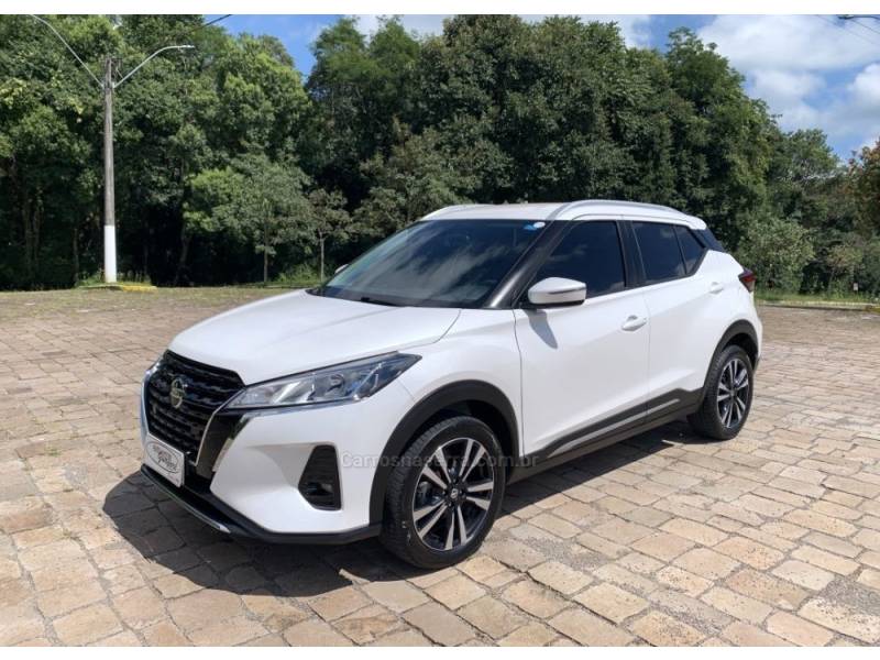 NISSAN - KICKS - 2022/2022 - Branca - R$ 99.800,00