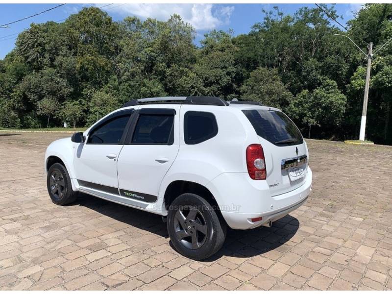 RENAULT - DUSTER - 2013/2014 - Branca - R$ 53.800,00