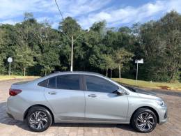 CHEVROLET - ONIX - 2023/2024 - Prata - R$ 89.800,00