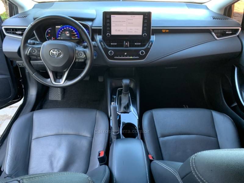 TOYOTA - COROLLA - 2019/2020 - Preta - R$ 128.800,00