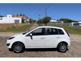 FORD - FIESTA - 2011/2012 - Branca - R$ 28.800,00