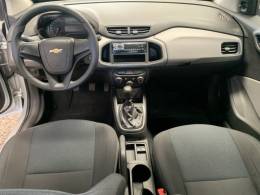 CHEVROLET - ONIX - 2018/2018 - Prata - R$ 49.800,00