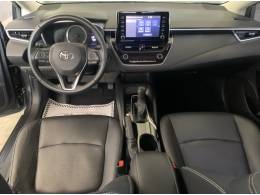 TOYOTA - COROLLA - 2021/2022 - Cinza - R$ 134.800,00